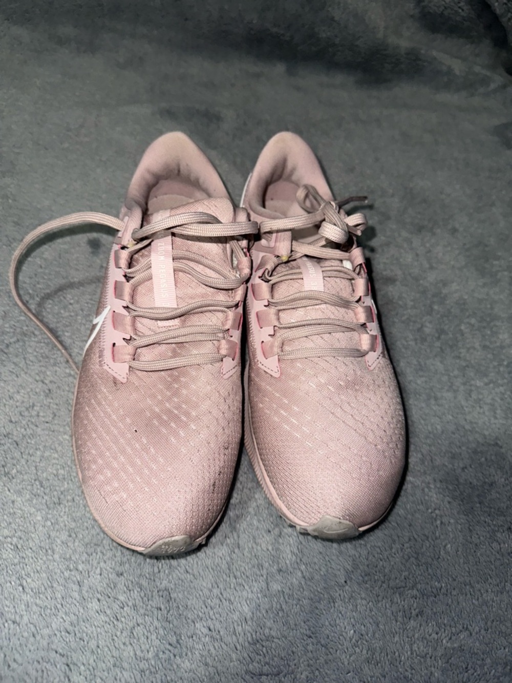 Nike Women's Dusty Pink Lightweight Running Shoes